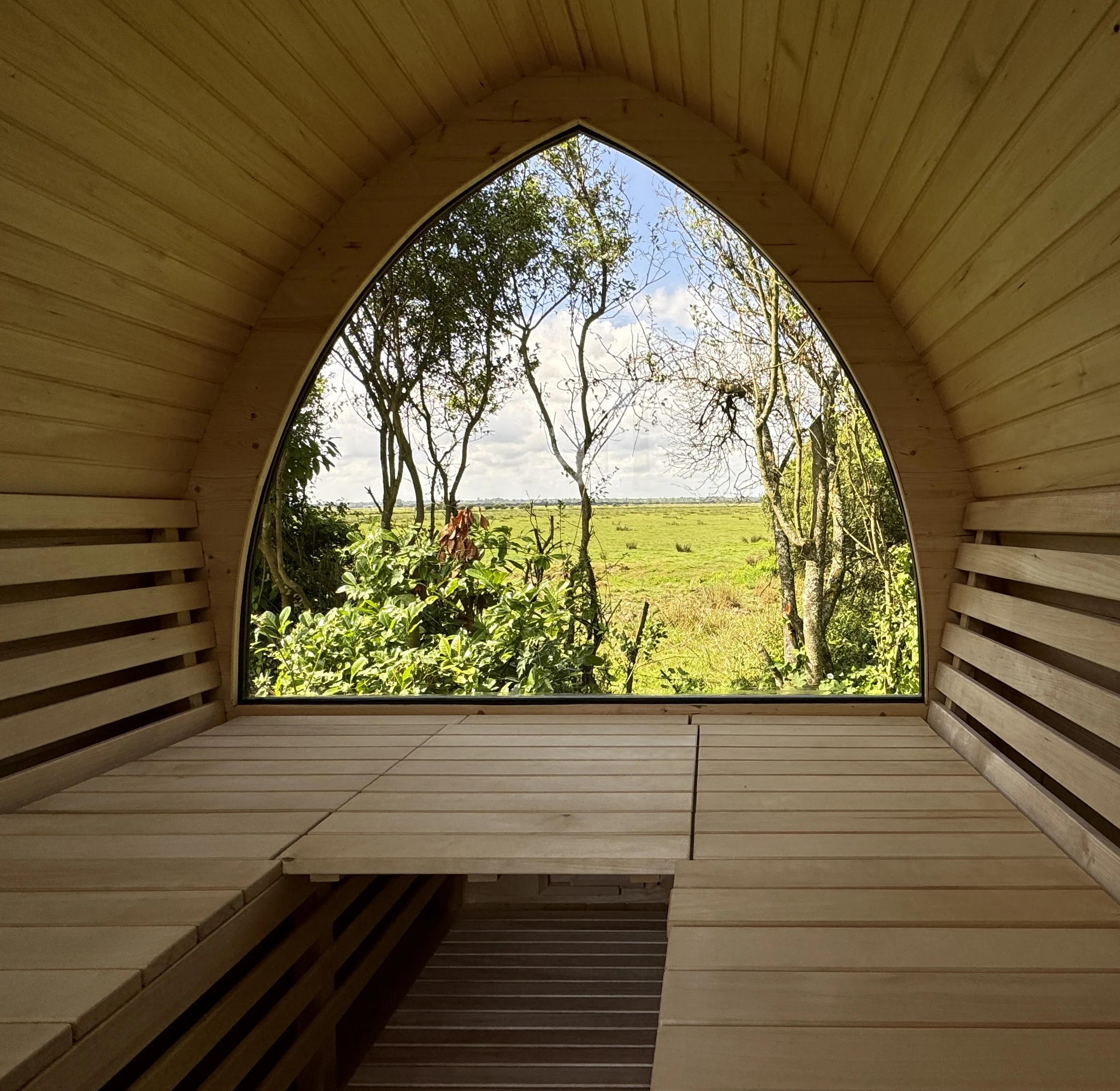 normandy holiday with private sauna and hot tubnormandy holiday with private sauna and hot tub